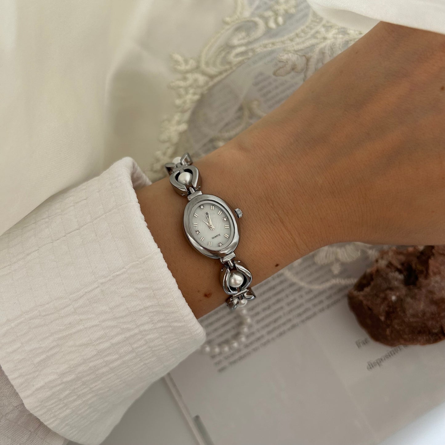 Jady - Silver Pearl Watch