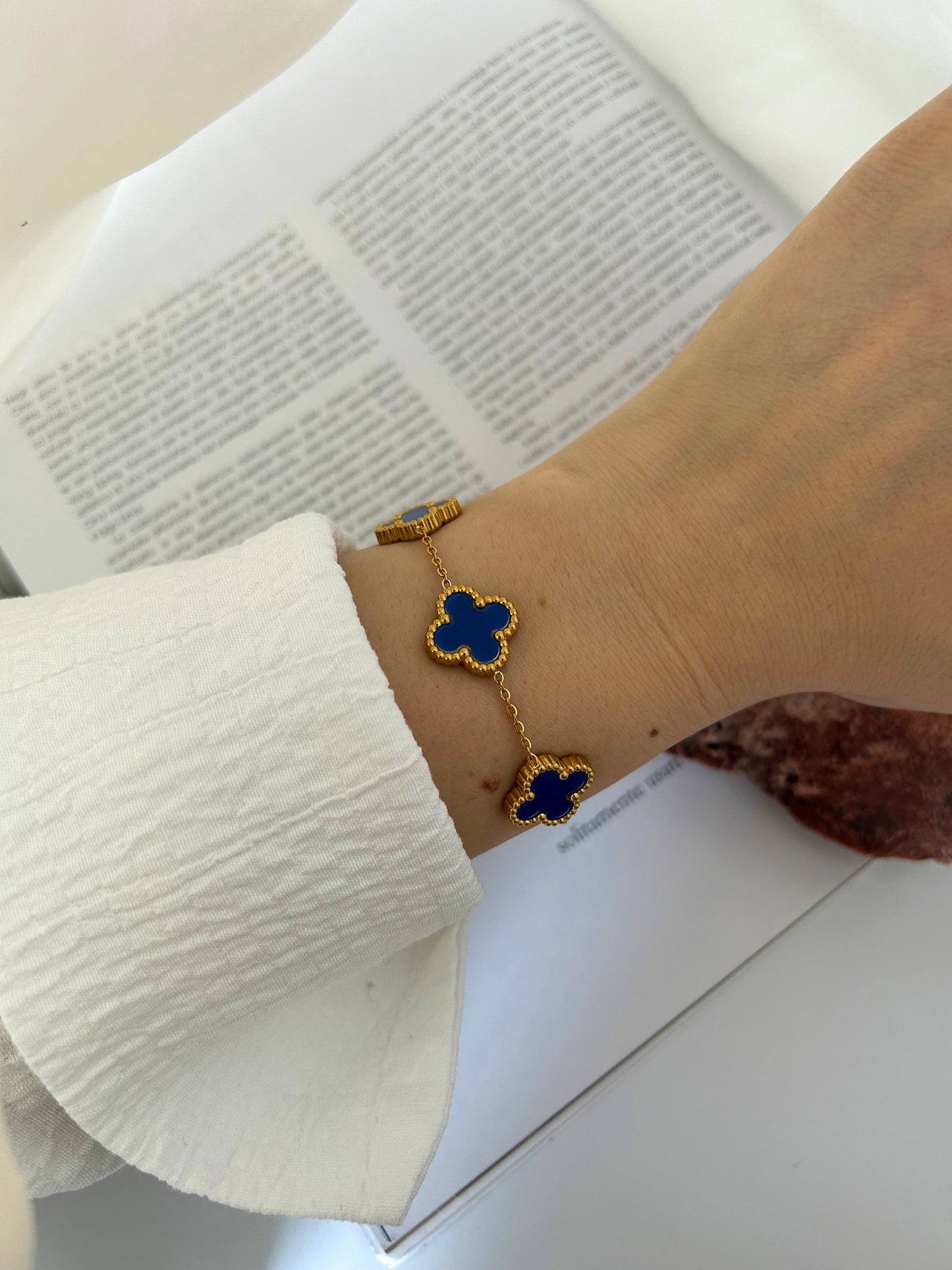 Blue Clover Bracelet | Bracciale Trifoglio Blu