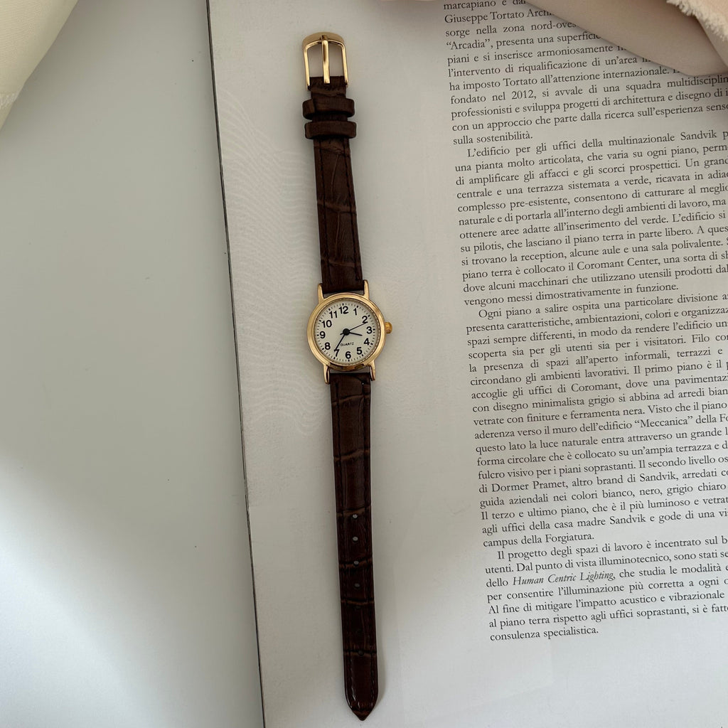 Round - Brown Leather Watch