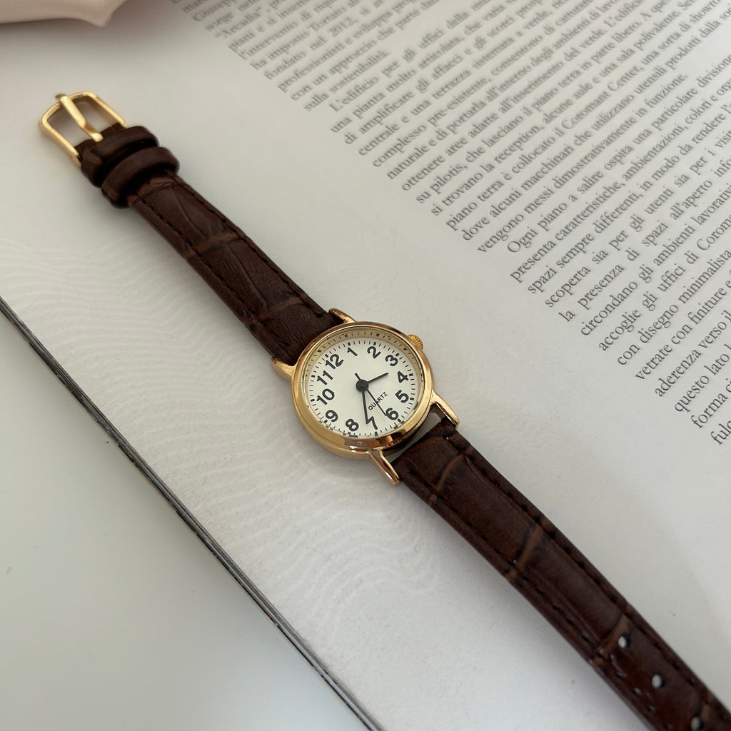 Round - Brown Leather Watch