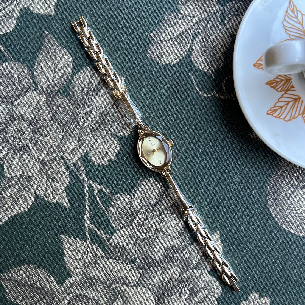 Oly - Gold Oval Watch