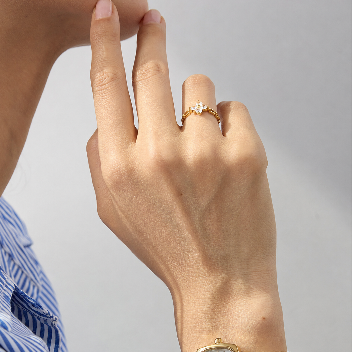 Golden Clover Crystal Ring