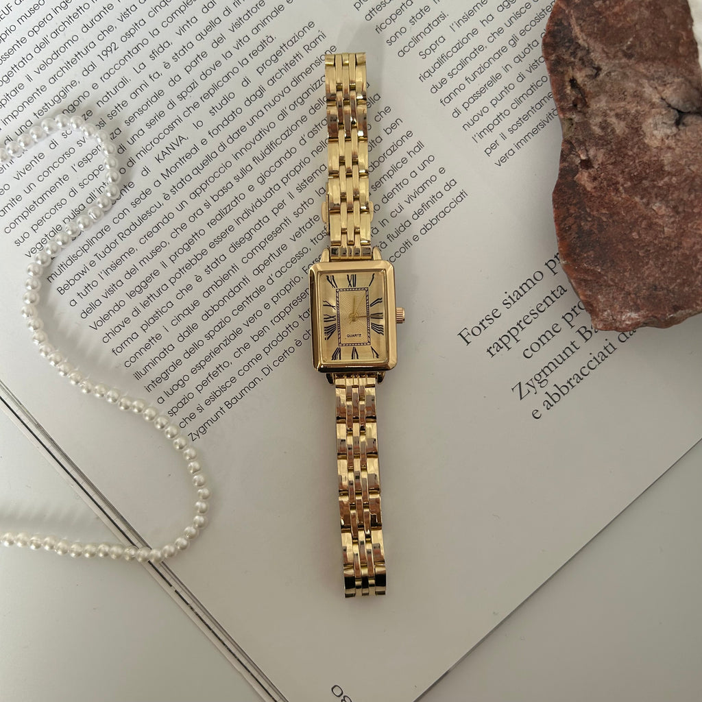 Bella - Gold Rectangle Dial Watch | Orologio