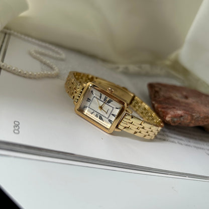 Bella - Gold Rectangle Dial Watch | Orologio